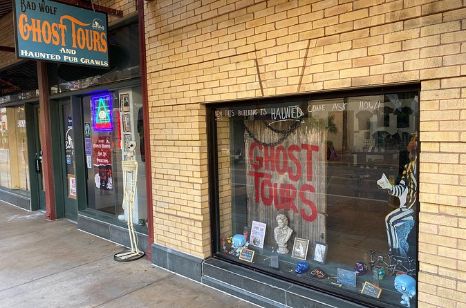 Texas’ Oldest Haunted Pub Crawl Shared Walking Tour - Walking conditions and group size