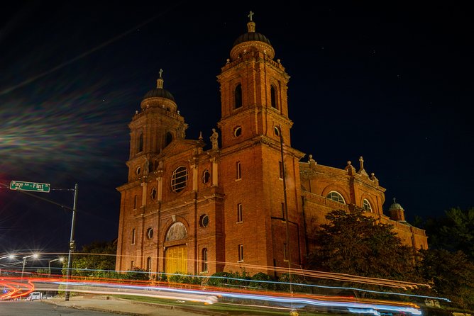The Asheville Abyss Ghost Tour: Ashes to Apparitions - Asheville after dark, with a story at every corner