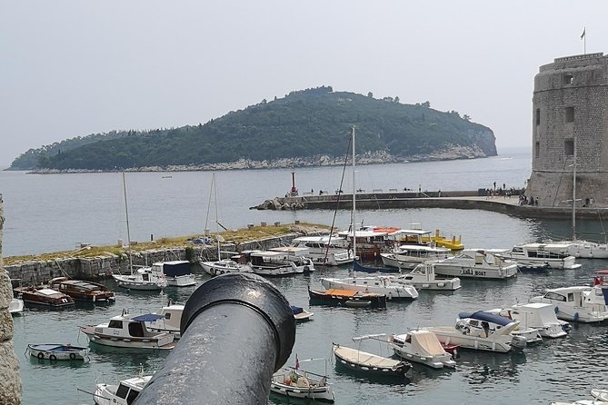 The Dark Side of Medieval Dubrovnik Private Walking Tour - What the two-hour format gives you