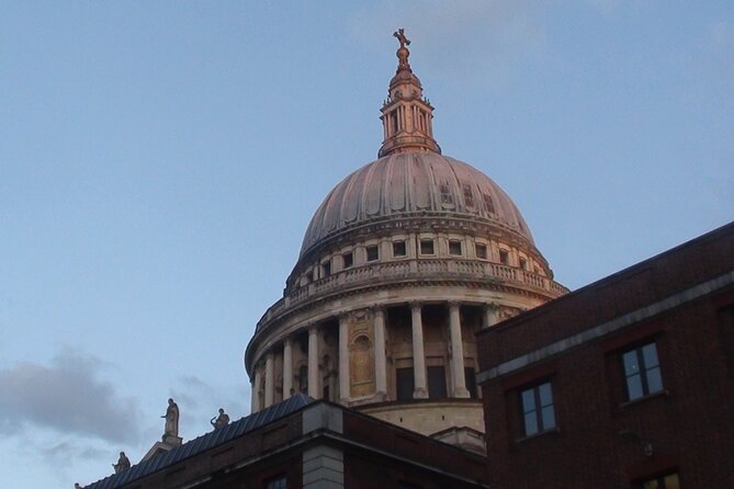 The Fading Light London Ghost Walk - A ghost walk through the City of London