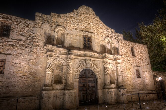 The Ghosts of Old San Antonio - Walking through Old San Antonio after dark