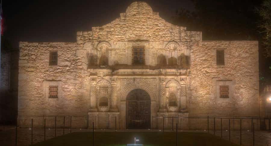 The Ghosts of San Antonio Walking Tour - How the 1.5-hour walk works