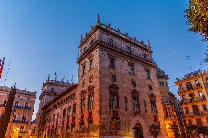 The Gothic Trail – Ghosts of Barcelona Exploration Game - A ghost hunt that uses Barcelona itself as the game board