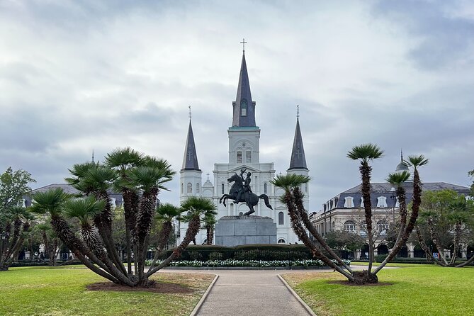 The Haunted AF French Quarter Walking Tour - The value of wireless headsets and a small group