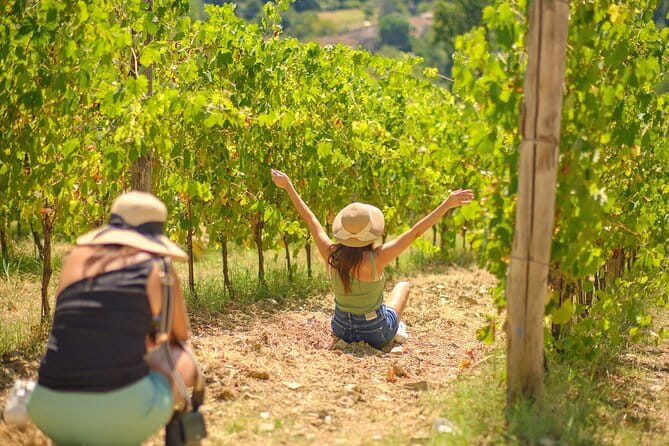 Tipsy Tour: Guided Bar Crawl In Florence with Dark History - The guide can make or break the night