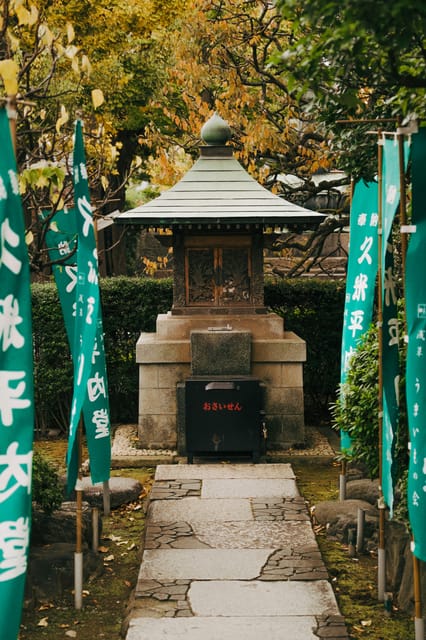 Tokyo: Ghost Tour with Scary Japanese Stories and Folklore - Tokyo Station is the right place to begin