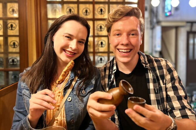 Tokyo Shinjuku Food & Backstreet Culture Tour: 15 Dishes+3 Drinks - Shinjuku at night, with someone who knows where to turn