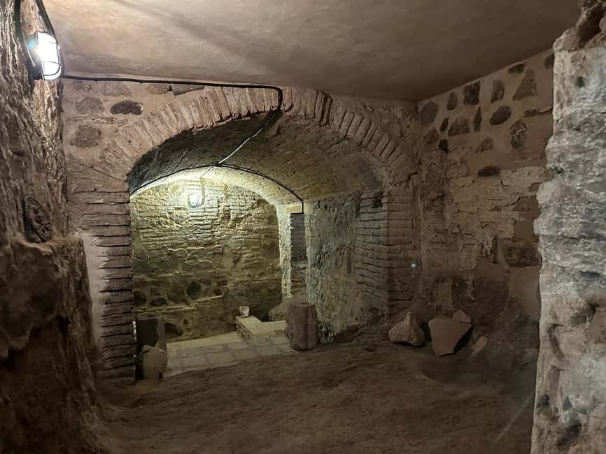 Toledo Ghost Tour: haunted houses and strange events - Stories from residents, television cases, and local folklore