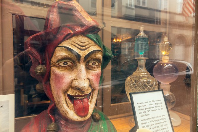 Treasures of New Orleans: Ghosts & Voodoo Private Tour - Jackson Square, Napoleon House, and the Pharmacy Museum