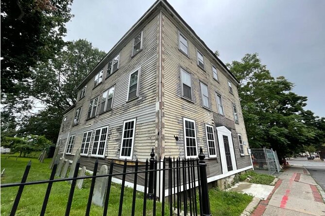 Ultimate Historic Salem and Witch Trials Self-Guided Walking Tour - The Burying Point and the victims of 1692