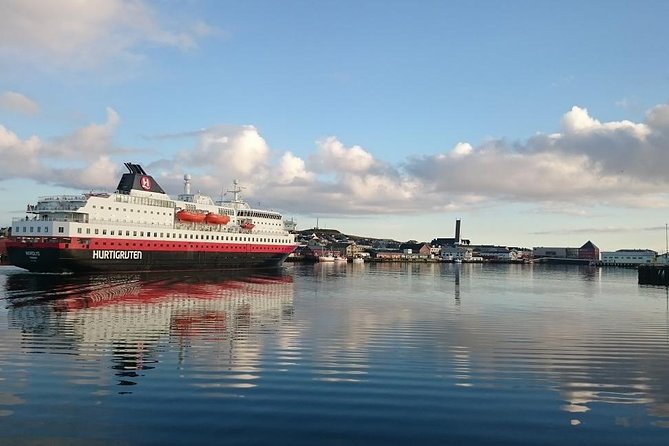 Vardø: A Self-Guided Walking Tour of Pomors, Radars & Witches - Timing, meeting point, and how to use the app