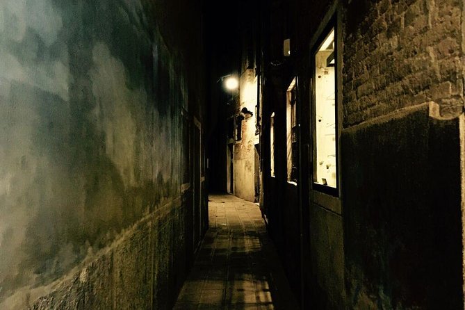 Venice Ghost Stories, Legends and Anecdotes Tour - What this Venice night walk is really about