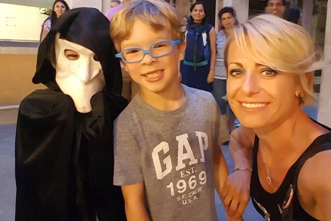Venice Ghost Stories, Legends and Anecdotes Tour - Sotoportego e Corte Nova and secret doors