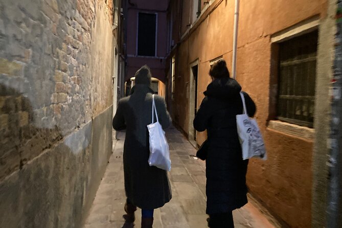 Venice: Ghosts & Murders - Mysterious Tales of San Marco Area - Finishing in Piazza San Marco