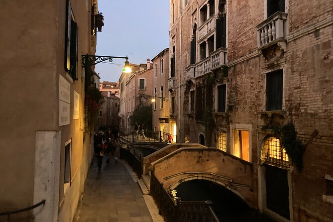 Venice: Ghosts & Murders - Mysterious Tales of San Marco Area - Timing, clothing, and walking advice