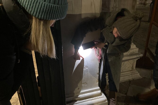 Venice: Ghosts & Murders - Mysterious Tales of San Marco Area - Starting at Campo San Bartolomeo