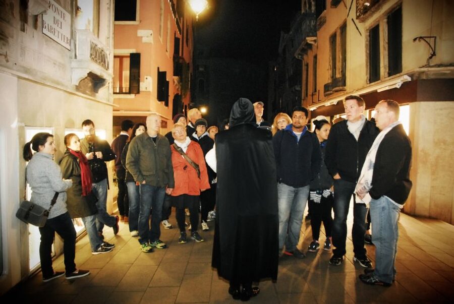 Venice: Legends, Anecdotes and Ghost Stories Walking Tour - Why Venice works so well after dark