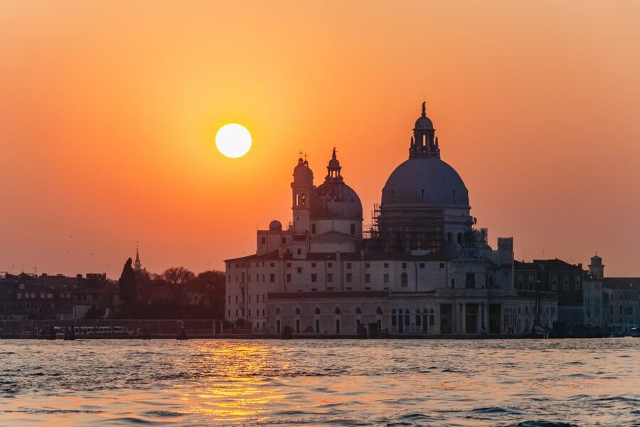 Venice: The Ghost & Legends Walking Tour - Castello’s doges, noble families, and political intrigue