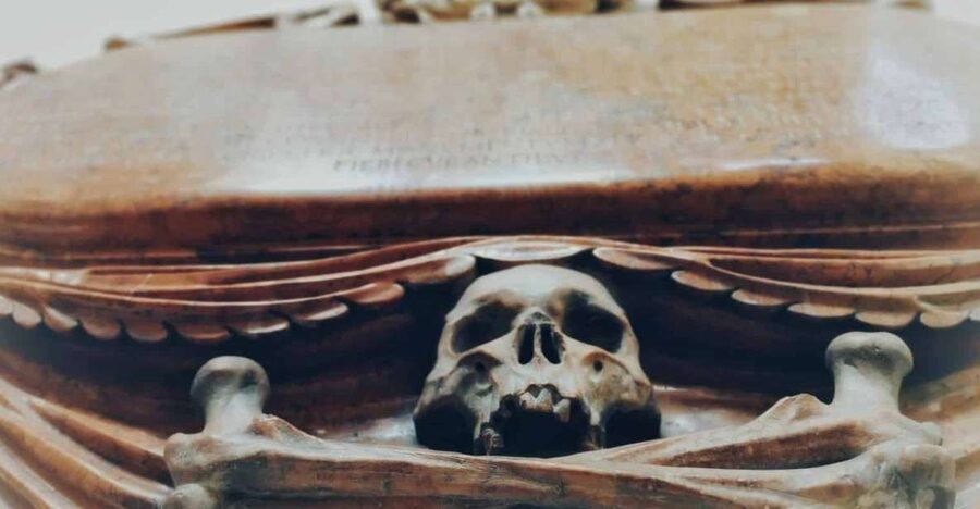 Vienna: German Guided Ghost Tour of Spooky Vienna - Knights Templar, murder, and vampire lore