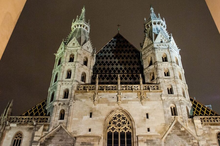Vienna: Ghosts and Legends Guided Nighttime Walking Tour - Starting near the Hofburg