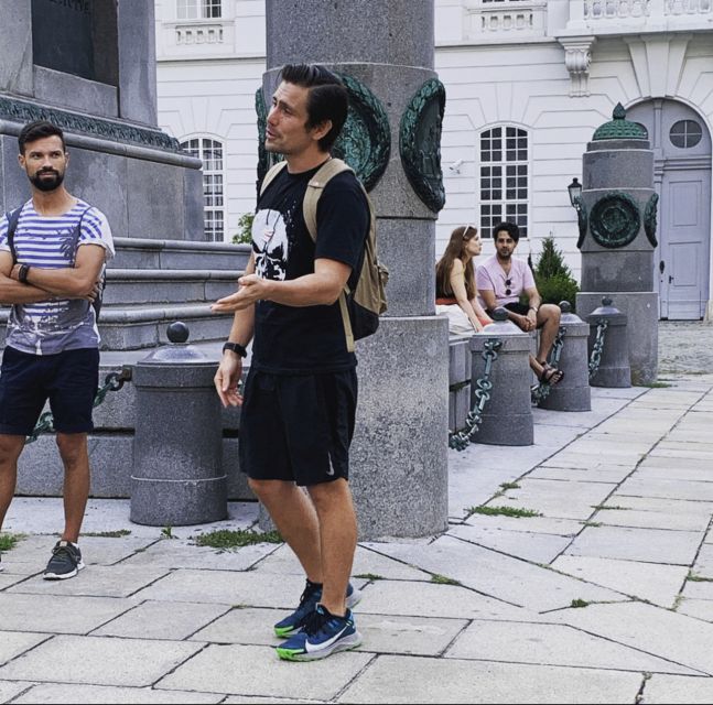 Vienna: Spooky Ghost Tour in English - The best time to take the walk