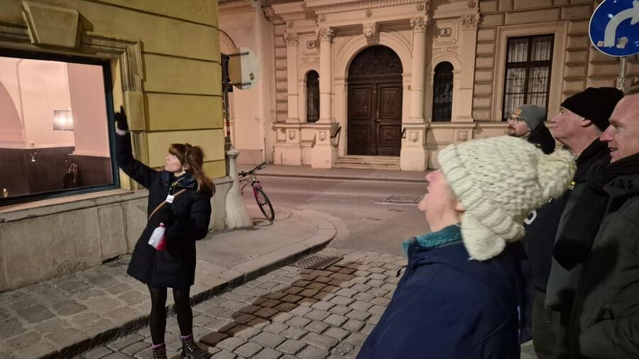 Vienna: Spooky Ghost Tour in English - Two phantoms of the opera