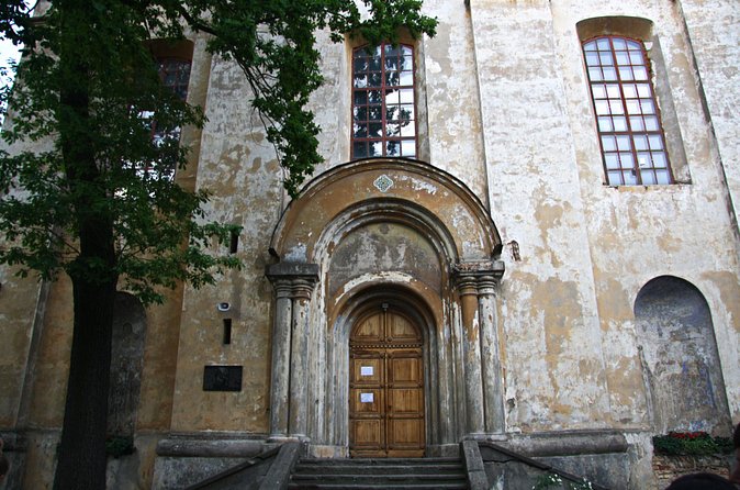 Vilnius Old Town 2-hour Private Ghost Tour - Who will enjoy this evening walk most?