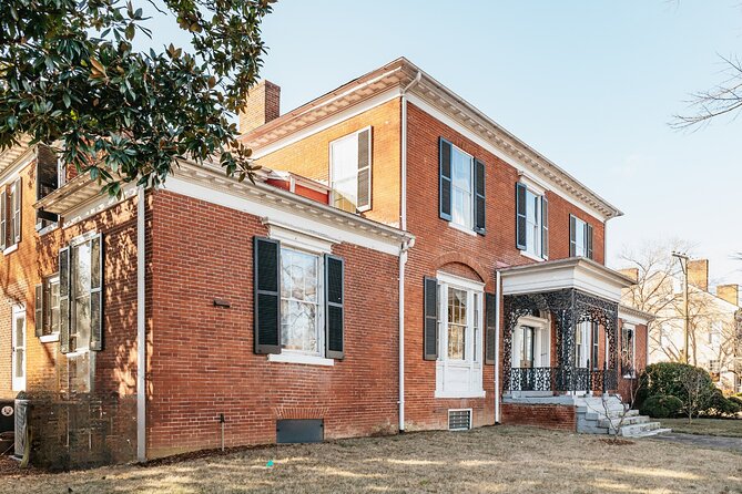 Virginia: Ghosts of Fredericksburg Self-Guided Walking Audio Tour - What the Action Tour Guide app does well