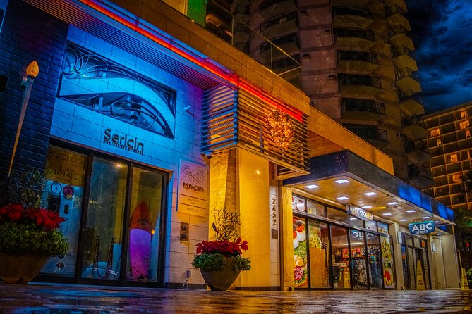 Waikiki Ghost Tour: Torches & Terrors - The guides shape the experience more than the locations do