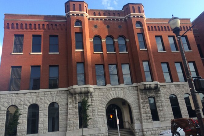 Walking Ghost Tour in Louisville - What this Louisville ghost walk is really like
