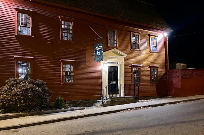 Walking Ghost Tour Through Newport RI - Newport Elks Lodge and the Newport Art Museum