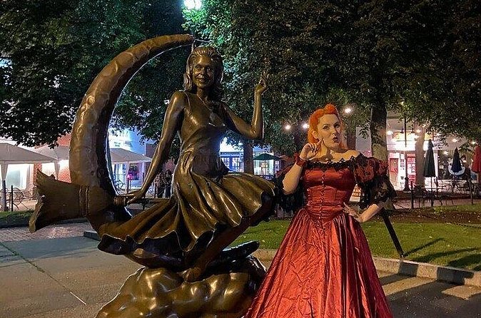 Wandering Witches - How it compares with a standard Salem history walk