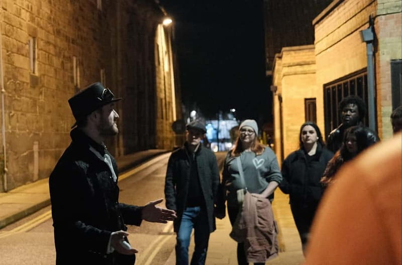 Warwick: Ghost, Crime & Murder Walking Tour - Key points to know before you go