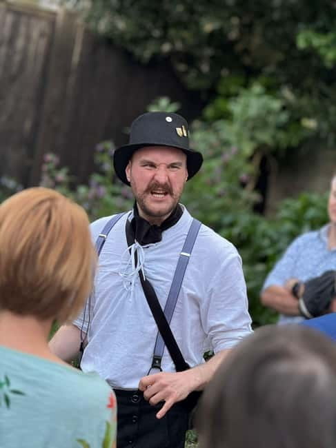 Warwick: Ghost, Crime & Murder Walking Tour - St Mary’s Church and Warwick’s older skyline