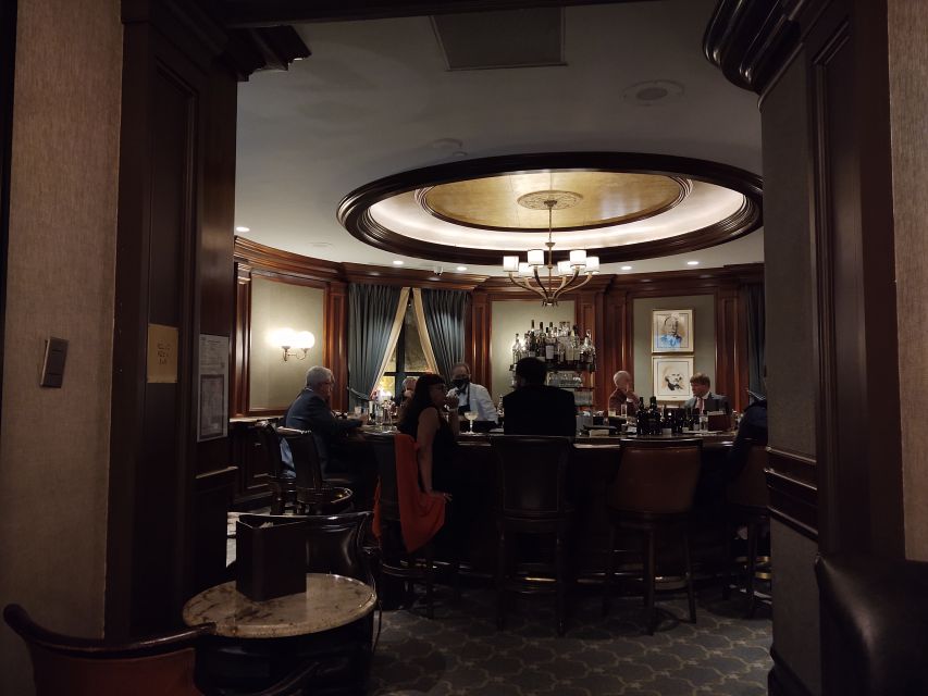 Washington DC: Ghosts Boos and Booze Haunted Pub Crawl - Ghost cameras, the Demon Cat, and drinking games
