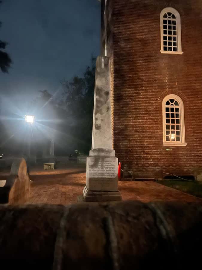 Williamsburg: Dead of Night Tour with Paranormal Equipment - The Jail House and stories of confinement