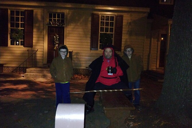 Williamsburg Ghosts, Witches and Pirates Tour - Peyton Randolph House and the haunted buildings