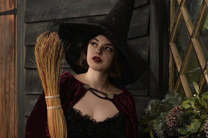 Witch Costume Photo Shoot - Olde Salem Village theatrical set - Busy-season timing and the rushed feeling