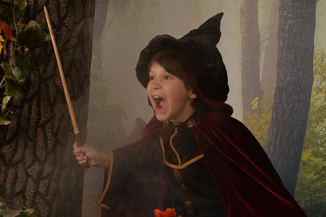 Witch Costume Photo Shoot - Olde Salem Village theatrical set - Simple ways to get better photographs
