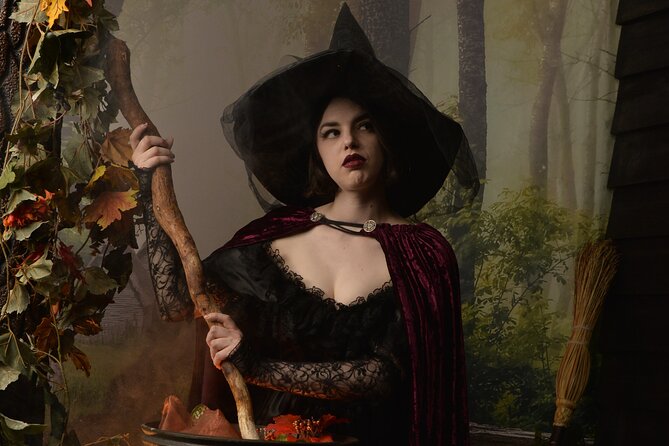 Witch Costume Photo Shoot - Olde Salem Village theatrical set - What happens during the 45-minute session