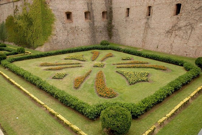 Witch Hunt on Montjuïc: Self-Guided Puzzle Quest in Barcelona - A witch hunt that turns Montjuïc into a puzzle board