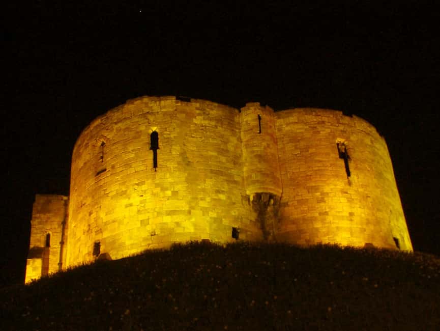 York : Private Ghost Hunt - Why a private ghost walk works so well in York