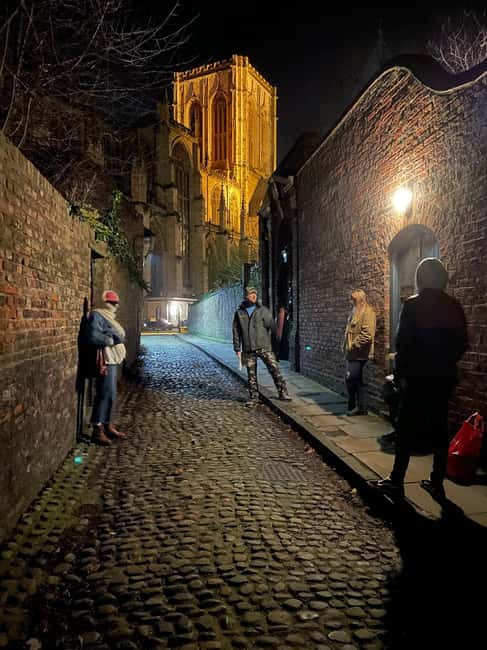 York : Private Ghost Hunt - Roman soldiers, royalty, and stories with a factual base
