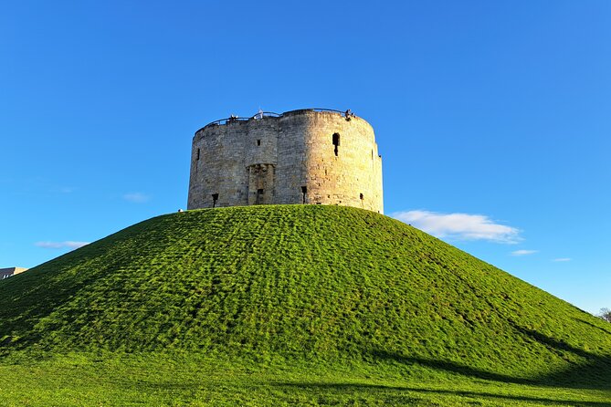 York's Famous Ghosts Smartphone App walking tour - How the smartphone tour works