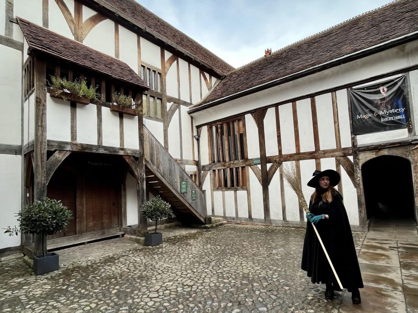 York: Witches and History Old Town Walking Tour - Who should book this walk